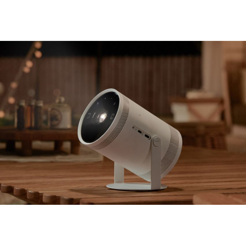 Projecteur portable Samsung The Freestyle 2nd Gen (SP-LFF3CLAXXMV) Projecteur portable Samsung The Freestyle 2nd Gen (SP-LFF3CLAXXMV)